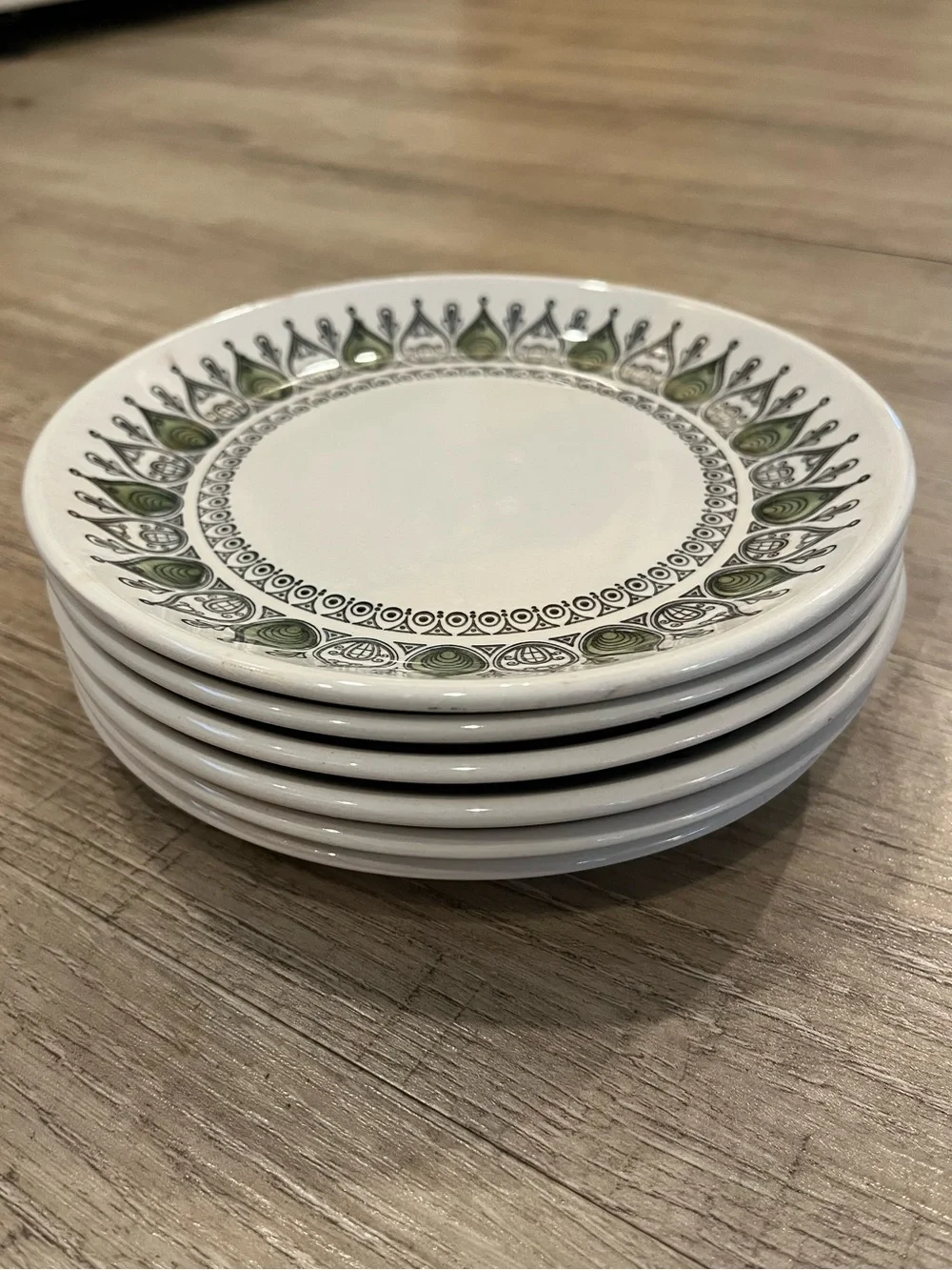Vintage Biltons BIL48 ironstone 6.5” plates from Staffordshire set of 6